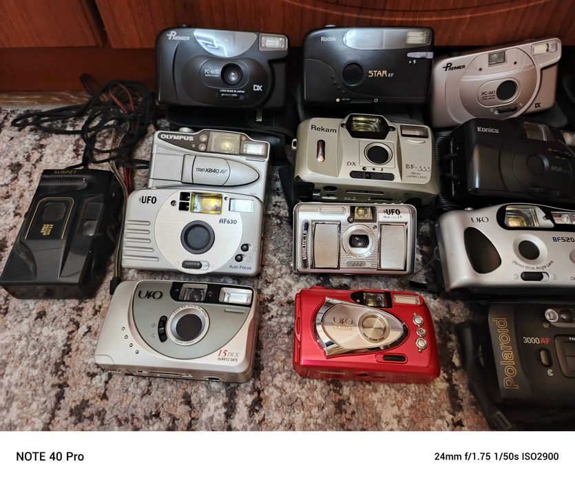 Плёночный фотоаппарат UFO. Polaroid. Konica. Rekam. Premier.