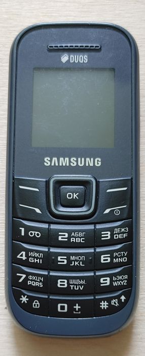 Samsung GT-E1202і  2 сим телефон