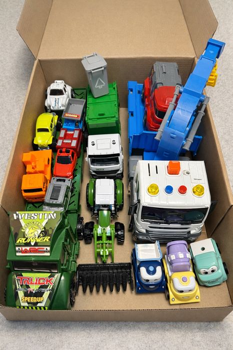 Машинки бокс ціна за все металеві різні + подарунок