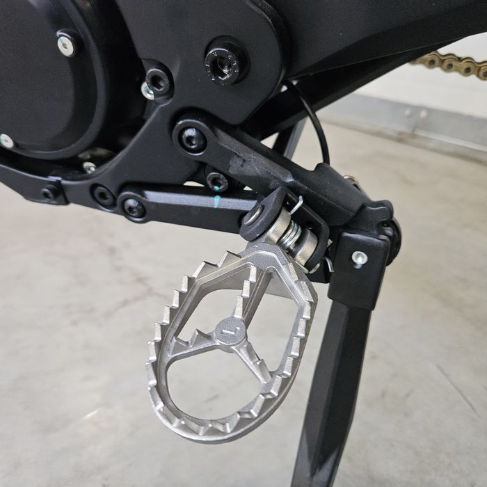 Cross elektryczny motor jak talaria