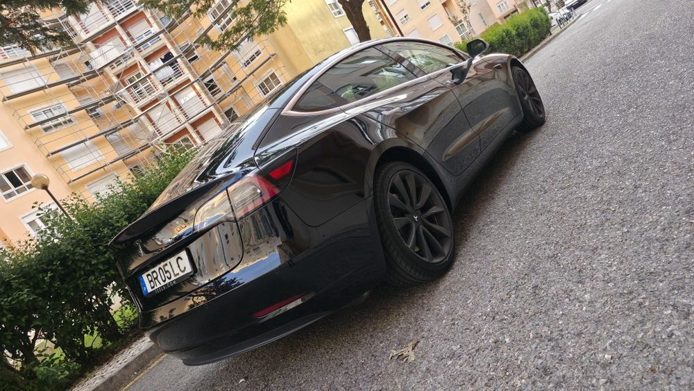 Tesla standard range 74000kms