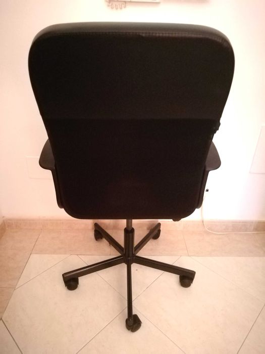 Cadeira de Escritório (giratória)