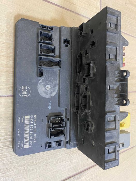 Блок комфорту SAM 6399005400 + блок запобіжників 6395450801  Vito W639