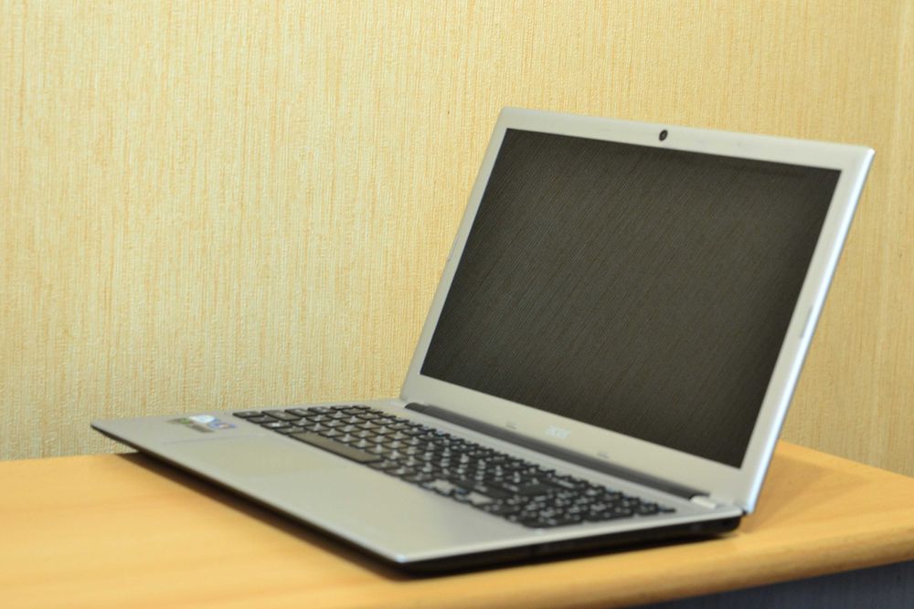 Сучасний Acer Aspire V13 Intel Core i5-6200U RAM8Gb SSD Батарея 8годин