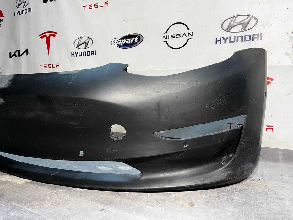 Бампер передній під парктроніки Tesla Model 3 1084168-00-F 2018-2022