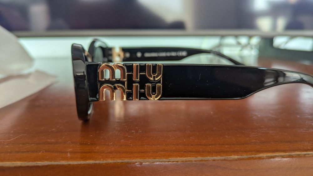 Óculos de sol Miu Miu