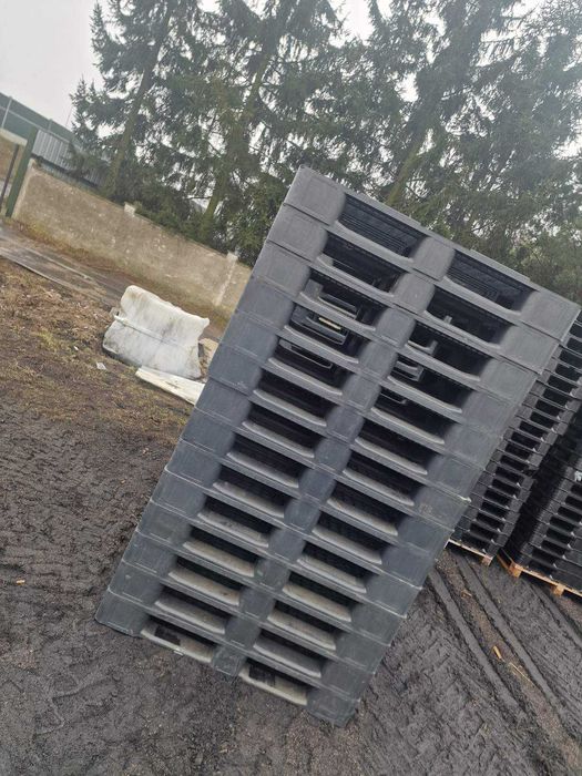 Palety plastikowe 120x80. Mocne, duże ilości