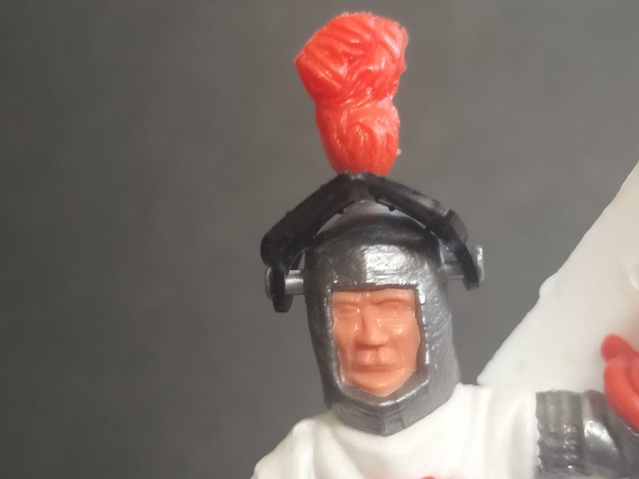 TIMPO TOYS 
Mediaval a cavalo da série - VISOR KNIGHTS