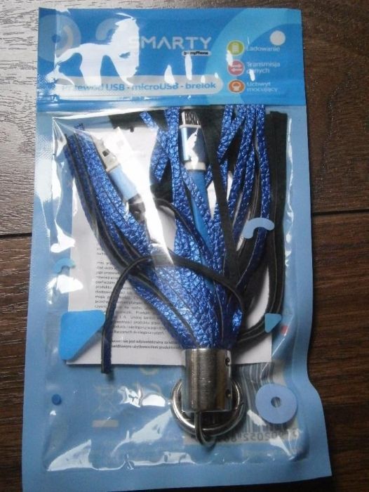 Przewód USB micro USB brelok na breloku breloczek Smarty