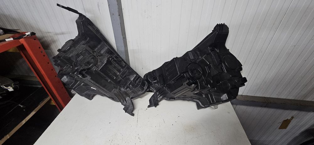 Casal farois Citroen C4 Berlina
