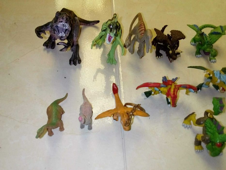 11 dinossauros miniaturas