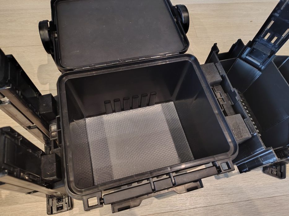 Спінінговий ящик Meiho Versus VW-7055