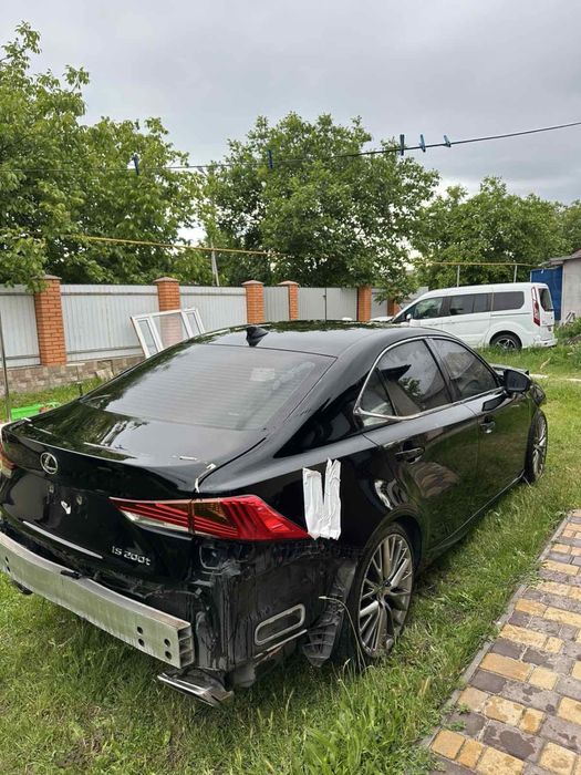 Продам lexus is 200t