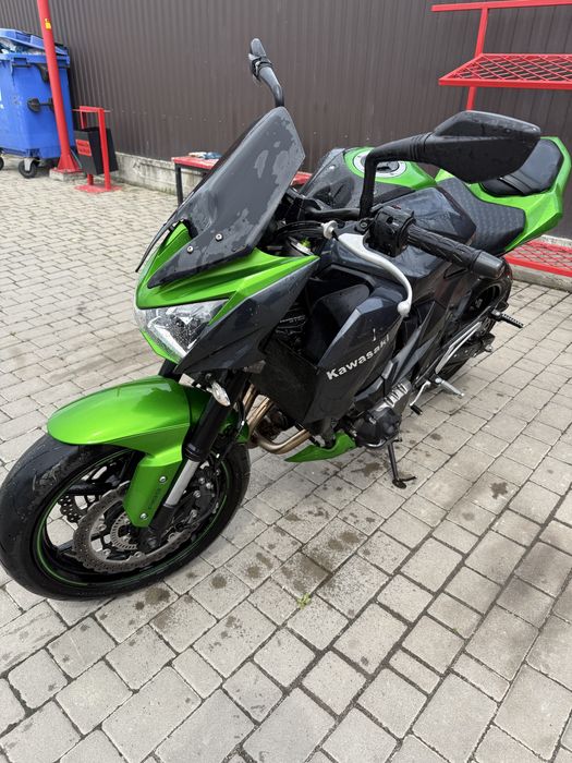 Кавасакі z800.         .