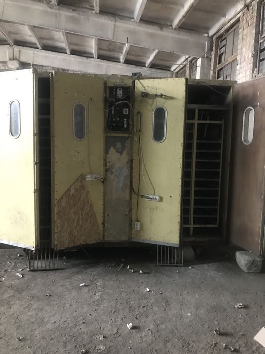 Продам інкубатор  вмістимість 10тис.
