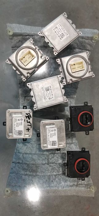 Блок управления розжига фар VW Passat 4G0907697H 7PP941571AE