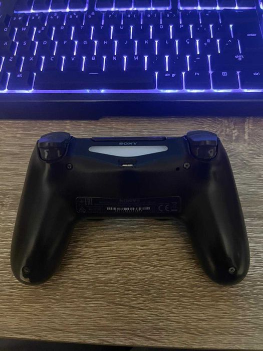 Comando PlayStation 4446279431216189441