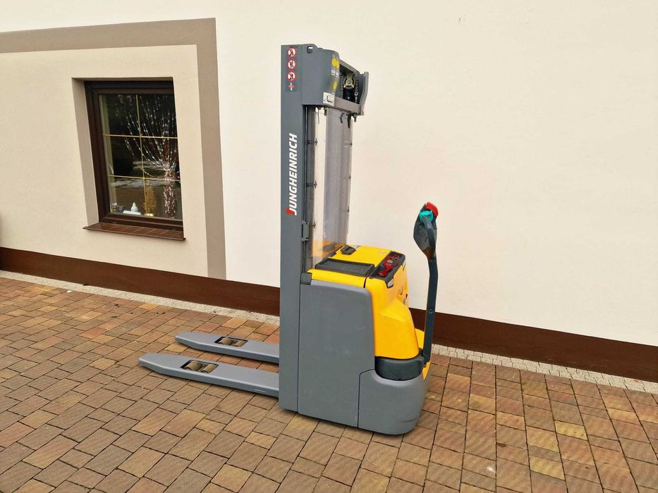 Elektryczny wózek Jungheinrich EJC 220 2.8m 2000kg Widłowy Li-ion