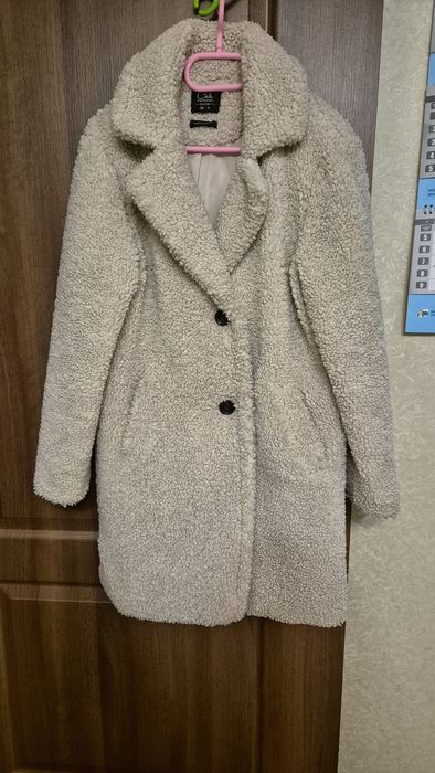 Пальто з шепри С&А