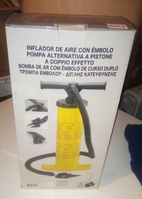 Bomba de ar com êmbolo duplo