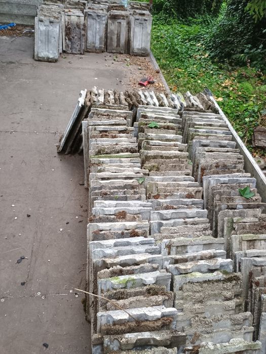 Stara dachówka cementowa z rozbiórki transport