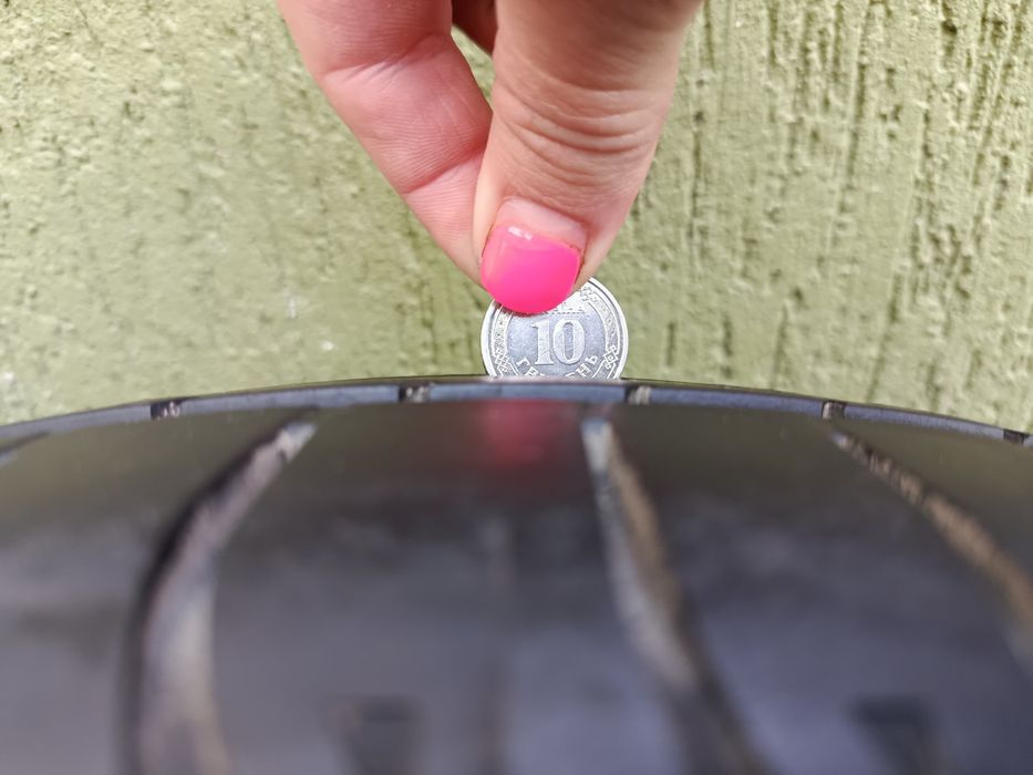 Продам літню резину