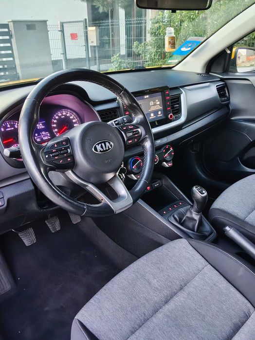 Sprzedam kia stonic