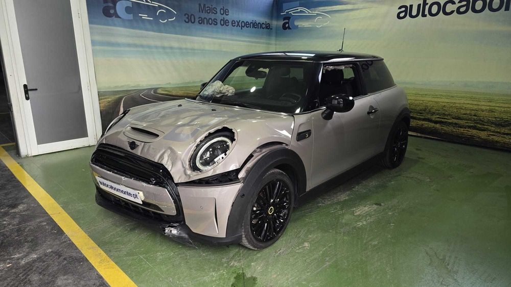 Mini Cooper SE - Salvado