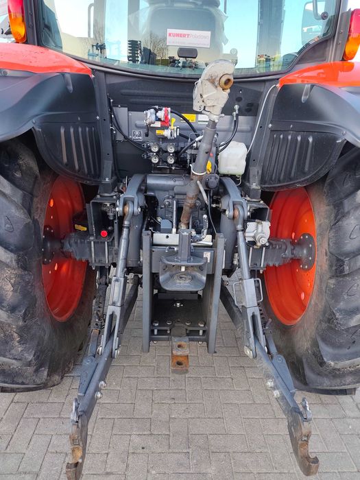 Ciągnik Kubota M6-101 US z ładowaczem  Trac-Lift