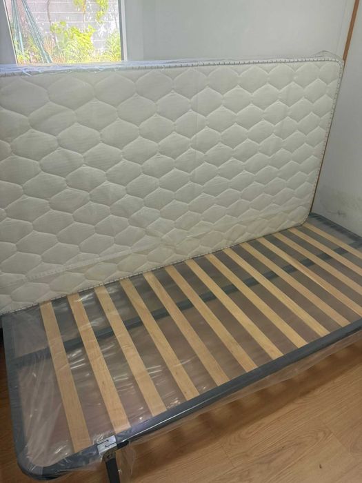 2 camas de ferro com colchão completamente NOVAS