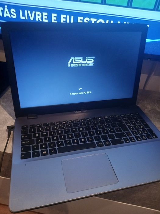 Pc portatil ASUS