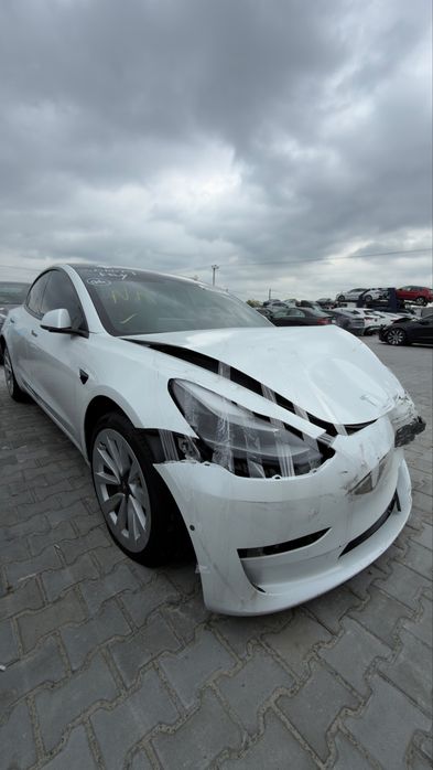 Tesla model 3 2022 LFP