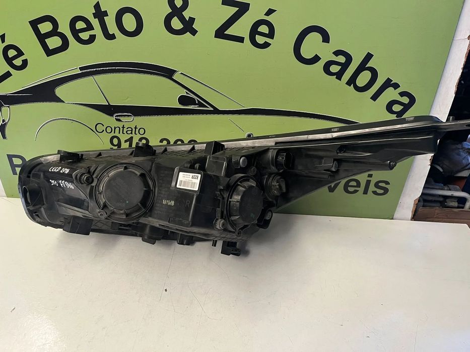 Kia Ceed II (JD) - FAROL LED DIREITO - FF546