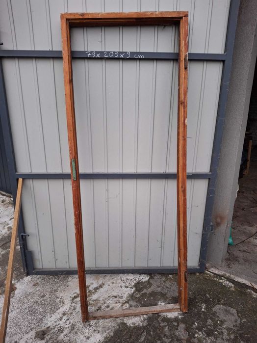 Ościeżnica drewniana 90 ×210 × 9 cm