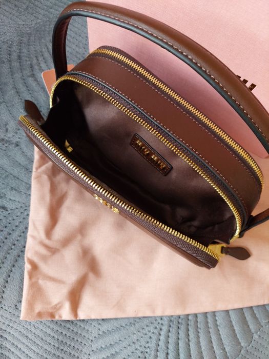 Modna torebka w czekoladowym kolorze