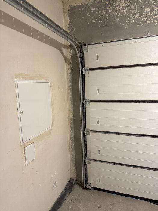 Brama  garażowa  segmentowa