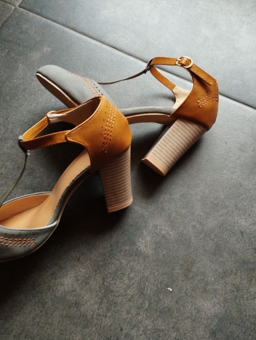 Sapato T36 Novos