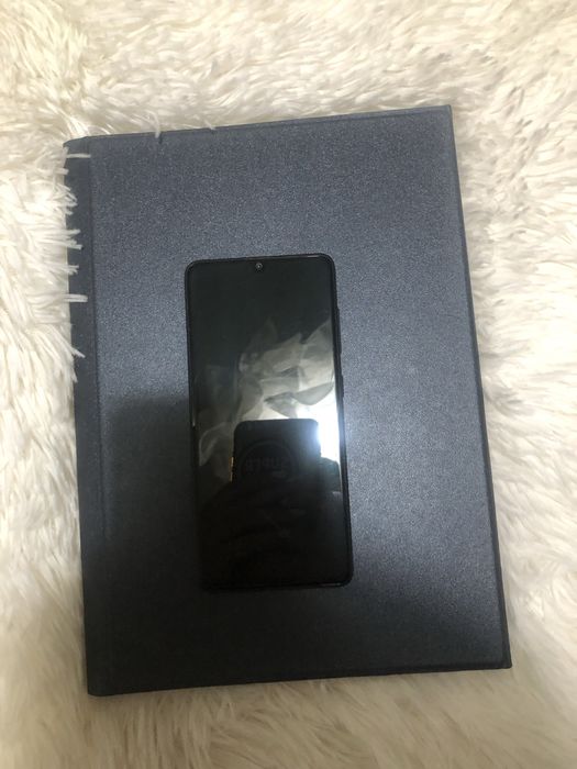 Samsung A41 with 1 year of use64738551990145123