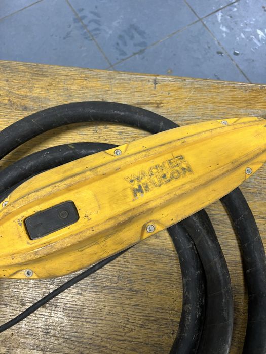 Вибратор  для бетона  WACKER NEUSON IEC 45/230/5