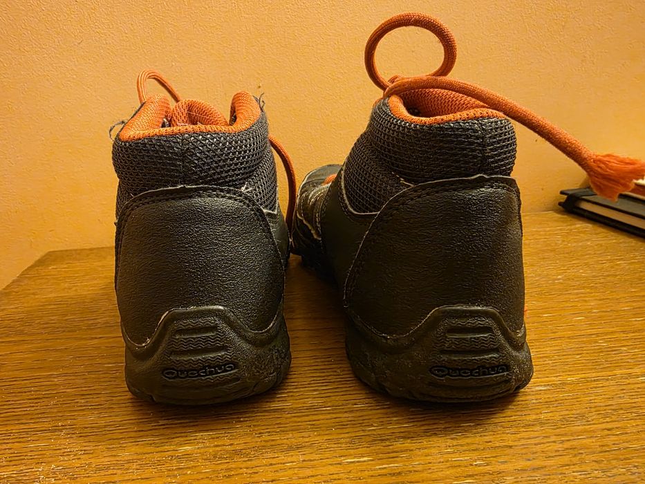 Wysokie buty trekkingowe Quechua rozmiar 33