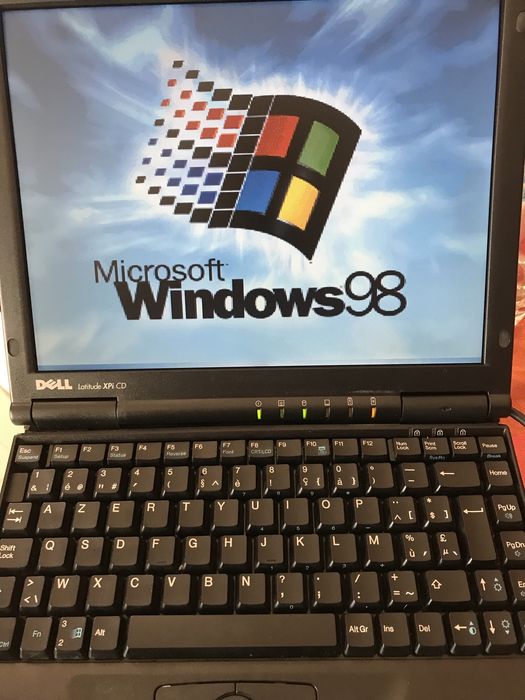 DELL LATITUDE XPi CD Laptop64752260763522122