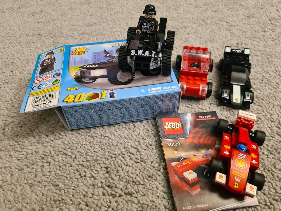 Circuit super vitesse complet avec deux ferrari - Jeux & Jouets