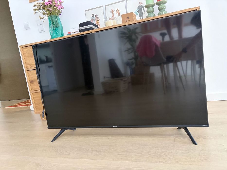 TV Hisense 50” Smart TV 4K UHD (VIDAA) – Excelente Estado