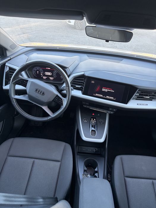 Audi Q4 - Etron (Com garantia AUDI)