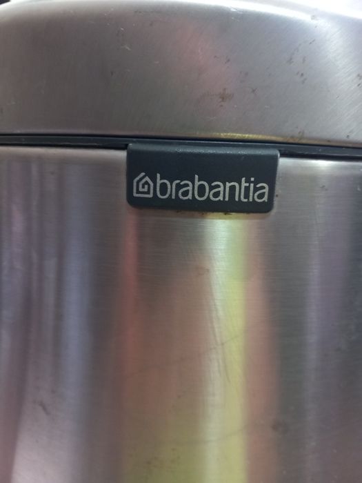 Balde metálico para lixo