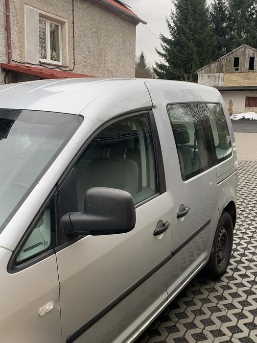Volkswagen Caddy 1.9 TDI 2004, po wymianie rozrządu, 3 komplety opon