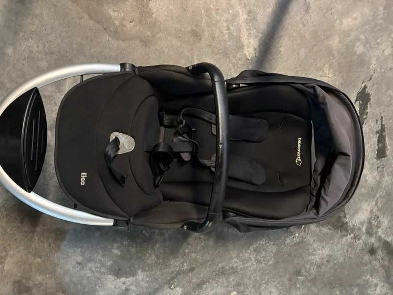 Cadeira de bébé da marca bebé confort