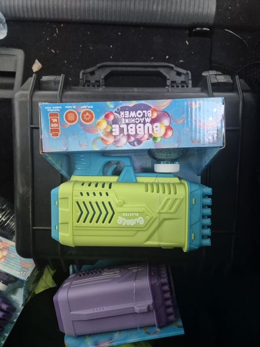 Brinquedo Pistola de sabão com LED + recarga