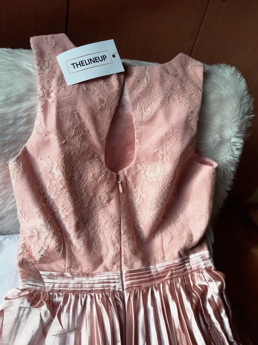 Suknia plisowana morelowa 36 ChiChi London z metkami.