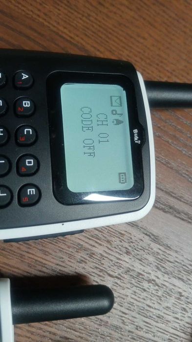 Walkie-Talkie Messenger Buki France TW04 (Voz + Mensagens SMS - Recarregável)